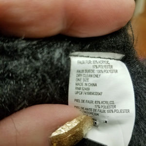Accessories - Faux fur black scarf Accessories - Faux fur black scarf